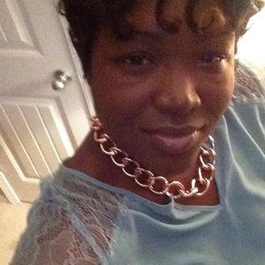 Meet your Posher, Candace